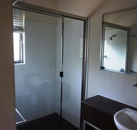 Baden 80 - Rainbow Shores Air conditioned Unit Top Floor Walk To Beach - Foster Accommodation