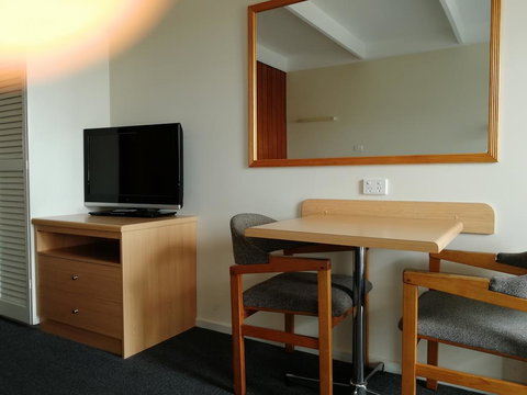 Banjo Paterson Motor Inn - Foster Accommodation 1