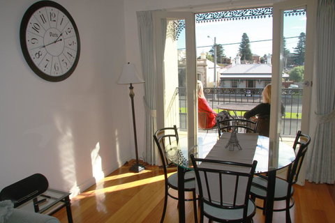 Banyan Place - Foster Accommodation 1