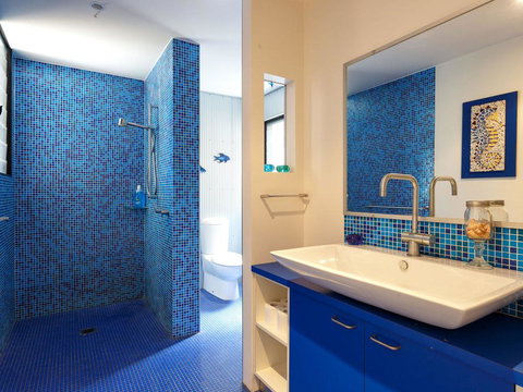 Barefoot Beach House - Foster Accommodation 2