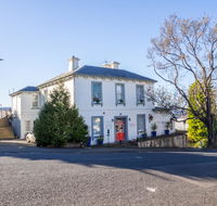 Battery Point Manor - Foster Accommodation