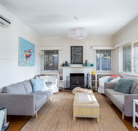 Bay Cottage - Foster Accommodation