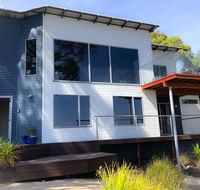 BAY OF FIRES BEACH SHACK ocean views from a modern Beachhouse - Foster Accommodation