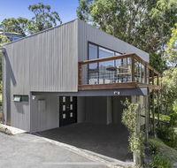 Bay Views Lorne - Foster Accommodation