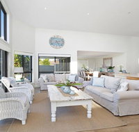 Beach 'Shac' on Parkway - Foster Accommodation