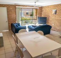 Beach Chalet 3 - Foster Accommodation