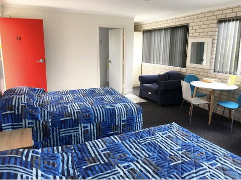 Beach Park Motel - Foster Accommodation 2