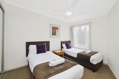 Beach Resort Apartment - Foster Accommodation 3