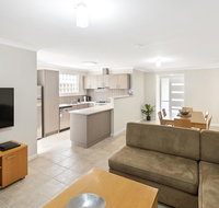 Beach Resort Chalet - Foster Accommodation