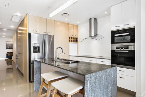 Beaches On Maroochy 1 Beach Parade - Foster Accommodation 2