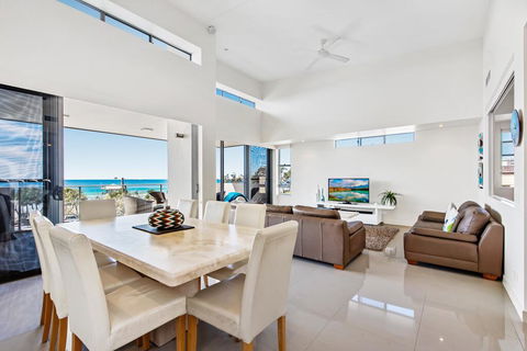 Beaches On Maroochy 1 Beach Parade - Foster Accommodation 1