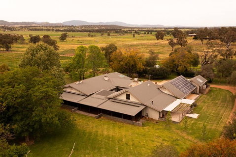 Redbank Estate - Luxury In Scone - Foster Accommodation 0