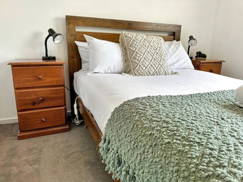Reel Close! Walk To Everything. Sleeps 6 - Foster Accommodation 2