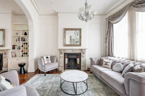 Refined Paddington Corner Terrace With Parking - Foster Accommodation 1