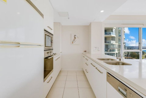 Reflections On The Sea Unit 1501 - Foster Accommodation 2
