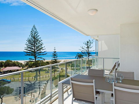 Reflections Tower 2 Unit 401 - Foster Accommodation 0