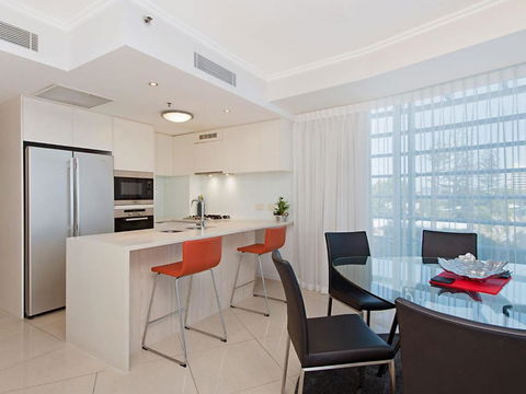 Reflections Tower 2 Unit 401 - Foster Accommodation 3
