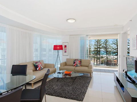 Reflections Tower 2 Unit 401 - Foster Accommodation 1