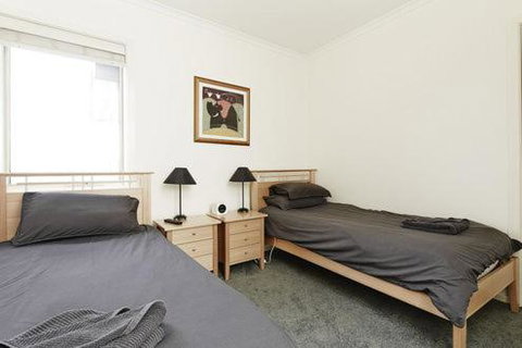 Reindeer 9 - Foster Accommodation 2