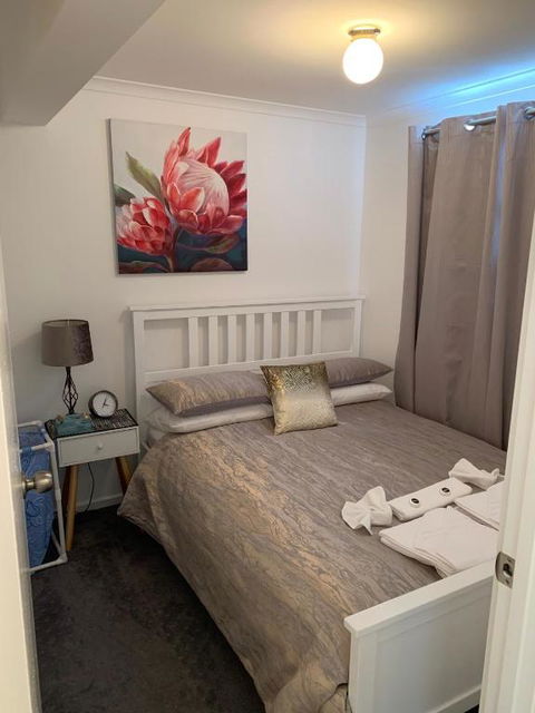 Relax On Bingham - Foster Accommodation 0