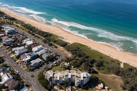 Relaxing Ocean View Apartment In Buddina - Foster Accommodation 2