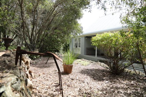 Reme Cottage - Foster Accommodation 1