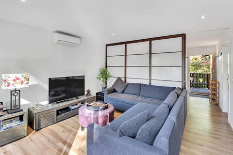 Ren Basera - Foster Accommodation 2