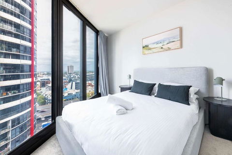 Resort Style Living 2 Bed Apt With Pool BBQ - Foster Accommodation 3
