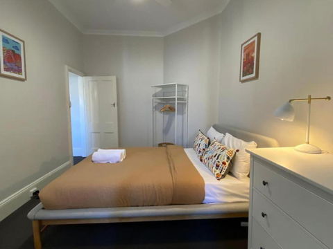 Retro Apt 6 Mins To Victoria Quay - Foster Accommodation 2