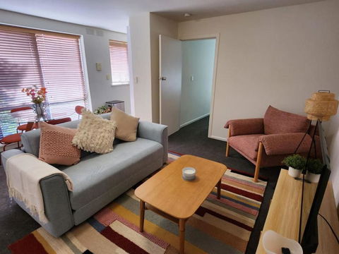 Retro Rose St Kilda Mansions - Foster Accommodation 1