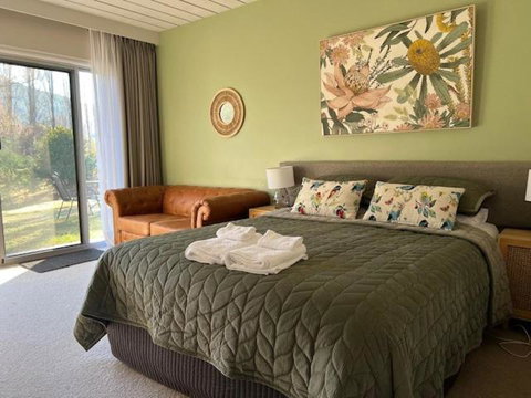 Riverbank Park MOTEL - Foster Accommodation 0