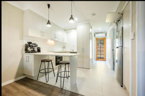 Riverdale Boutique Townhouses No 12 - Foster Accommodation 3