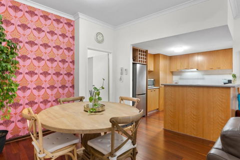 Riverside Panorama Suite Spectacular City Living - Foster Accommodation 1
