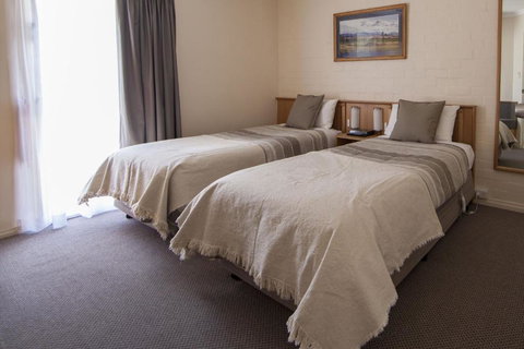 Redhill Cooma Motor Inn - Foster Accommodation 1