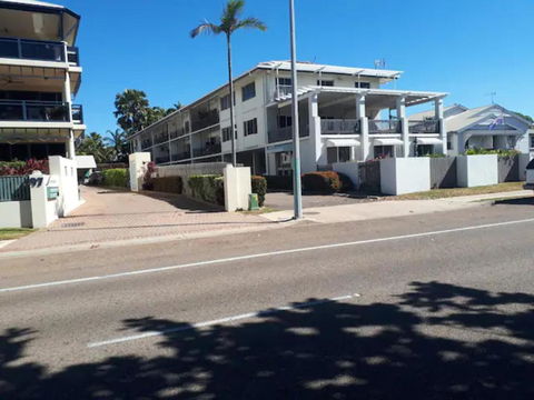 Residential Two-bedroom Unit On The Strand, Self-check In, Wi-fi - Foster Accommodation 3