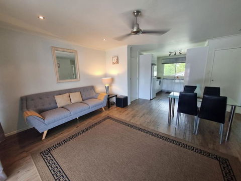 Residential Two-bedroom Unit On The Strand, Self-check In, Wi-fi - Foster Accommodation 0