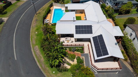 Resort On Underwood - Foster Accommodation 3