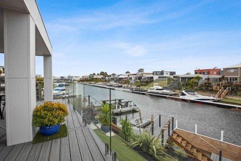 Riviera View - Foster Accommodation 0