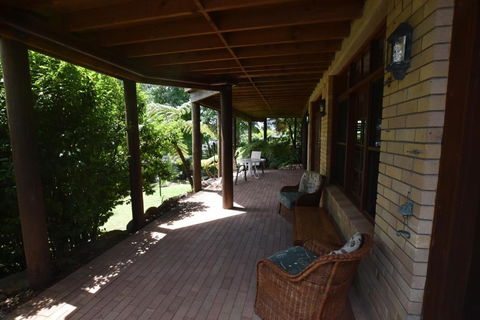 Rockwall Avoca Beach - Foster Accommodation 1