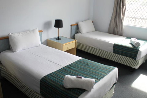 Rocky Glen Hotel Motel Gladstone - Foster Accommodation 1
