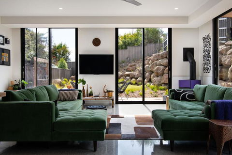 Rocky Hollow - Foster Accommodation 3