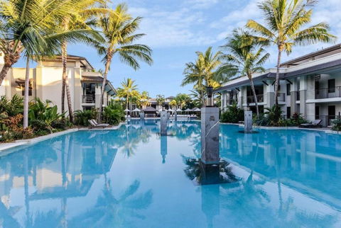Rooftop Tranquility At Stunning Temple Resort - Foster Accommodation 3