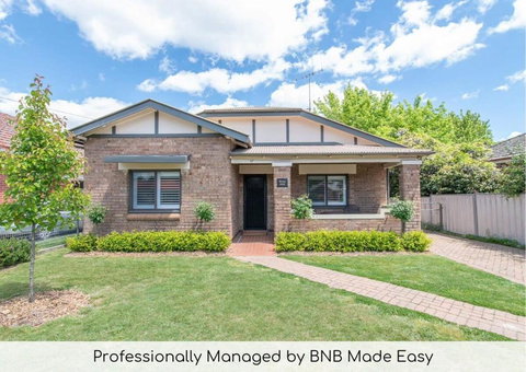 Rose Hill On Hamer, 1940s Charming Cottage Near Cook Park - Foster Accommodation 0