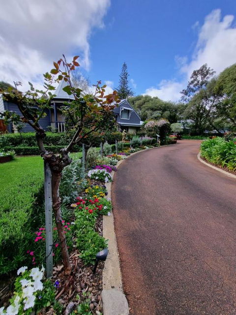 Rosewood Guesthouse - Foster Accommodation 1