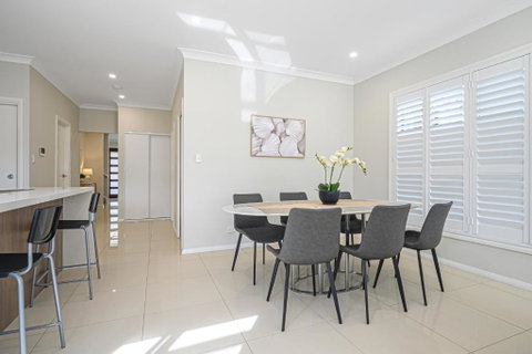 Rousehill Sweet Spacious 4BR Quiet House - Foster Accommodation 1