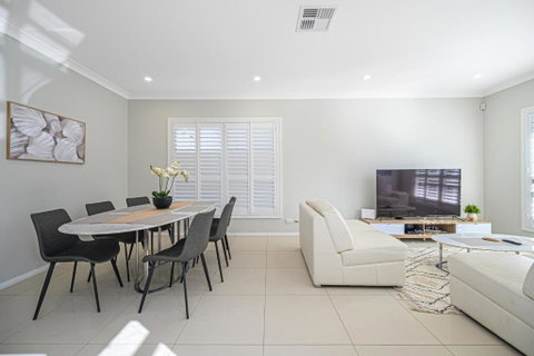 Rousehill Sweet Spacious 4BR Quiet House - Foster Accommodation 2