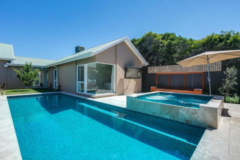 Royadie Resort - Pool Spa Tennis 500m To Beach - Foster Accommodation 2