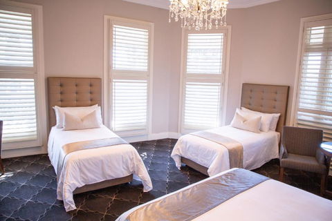 Royal Hotel Randwick - Foster Accommodation 1