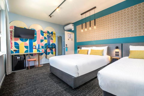 Royal Hotel By Nightcap Social - Foster Accommodation 0