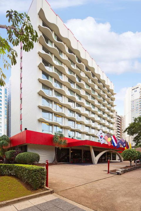 Royal On The Park - Foster Accommodation 1